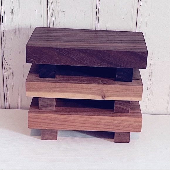 Revival Goods Wooden Soap Dish Cherry - Picture 2 of 3